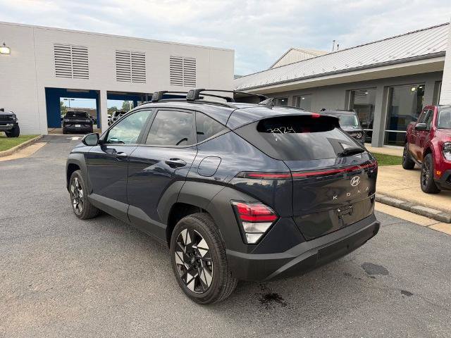 Used 2024 Hyundai Kona SEL w/ Convenience Package AWD/4WD image 3