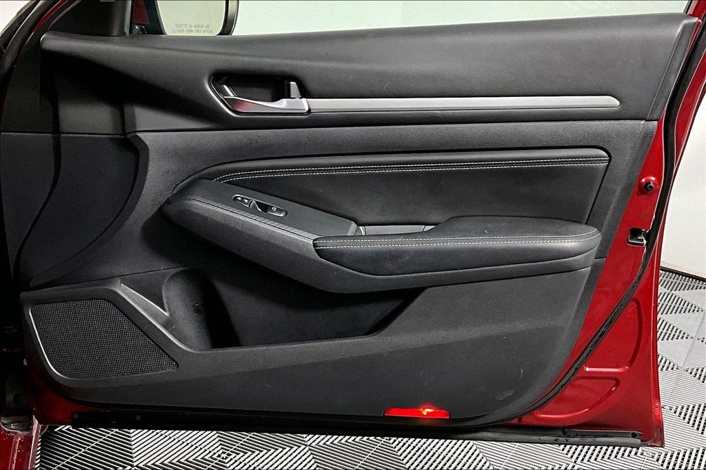 Used 2019 Nissan Altima 2.5 SL FWD image 24