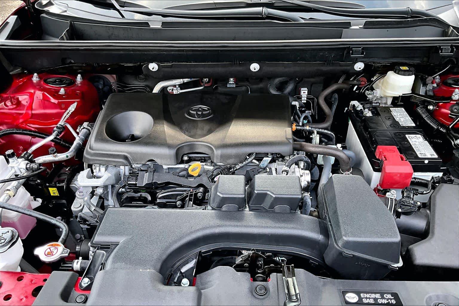 Used 2025 Toyota RAV4 LE FWD image 32