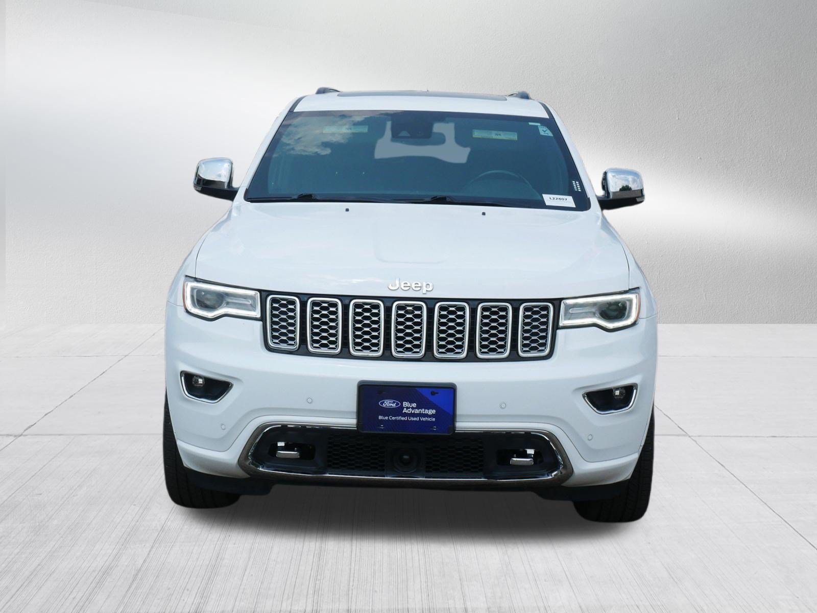 Used 2018 Jeep Grand Cherokee Overland w/ Jeep Active Safety Group AWD/4WD image 2