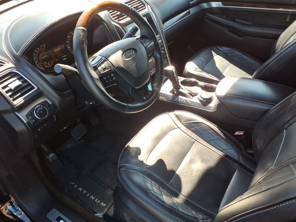 Certified 2018 Ford Explorer Platinum AWD/4WD image 16