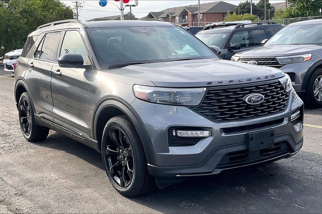 Certified 2024 Ford Explorer ST-Line w/ Class IV Trailer Tow Package AWD/4WD image 34
