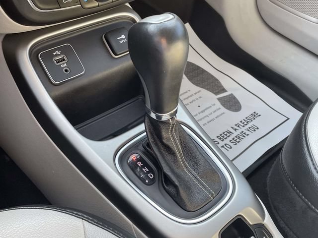 Used 2018 Jeep Compass Latitude w/ Popular Equipment Group FWD image 28