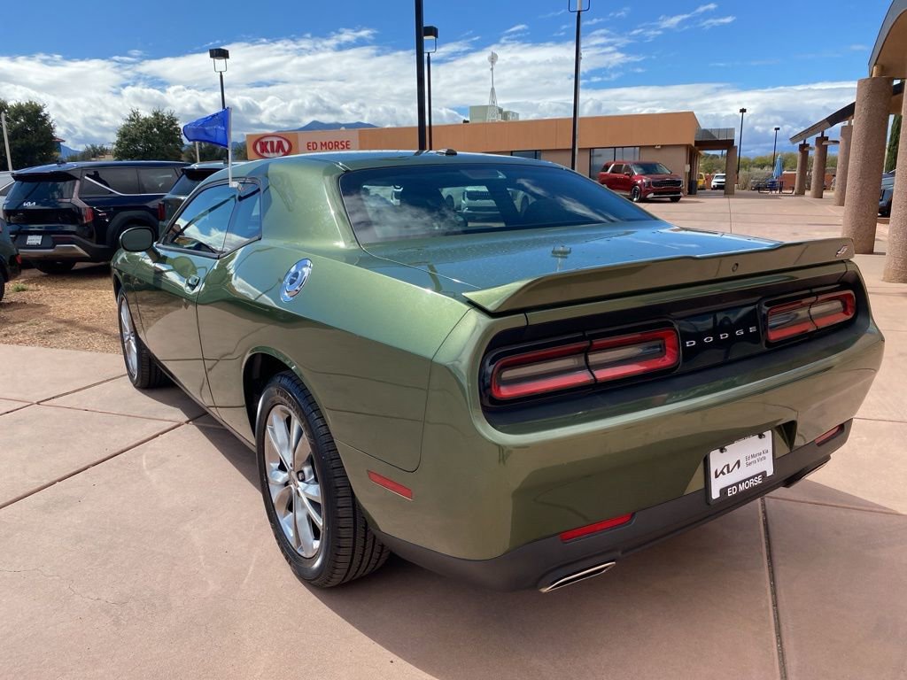 Used 2021 Dodge Challenger SXT image 6