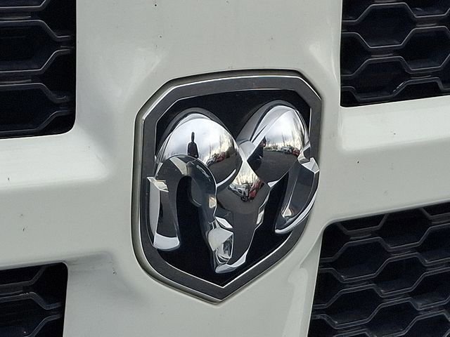 Used 2018 RAM 1500 ST image 8