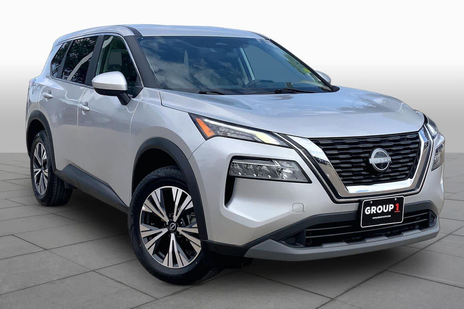 Used 2023 Nissan Rogue SV AWD/4WD image 3
