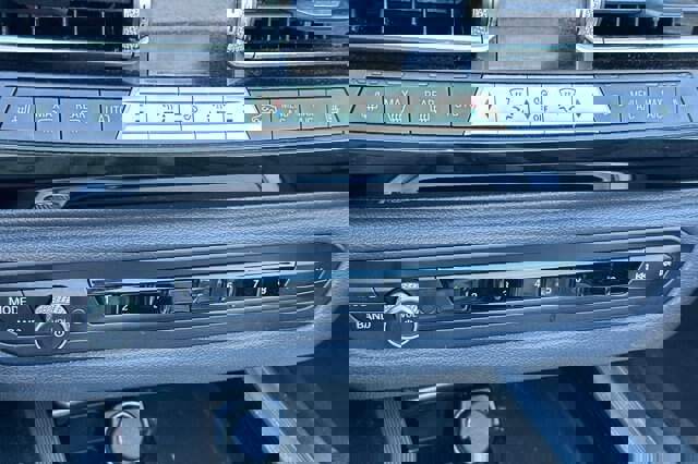 Used 2022 BMW Z4 sDrive30i w/ Driving Assistance Package image 24