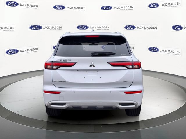 Used 2022 Mitsubishi Outlander SEL AWD/4WD image 4
