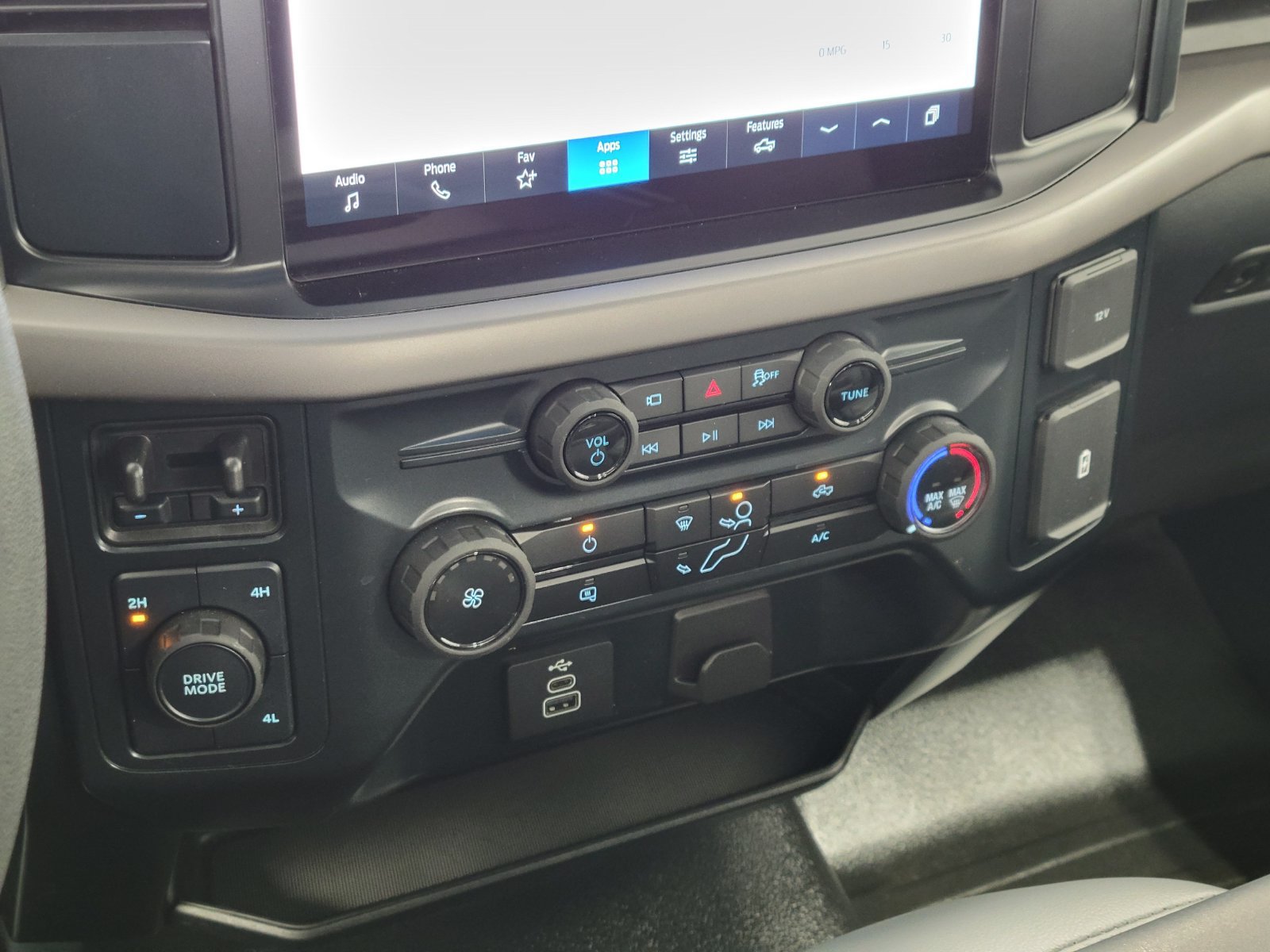 Certified 2025 Ford F150 XL AWD/4WD image 19