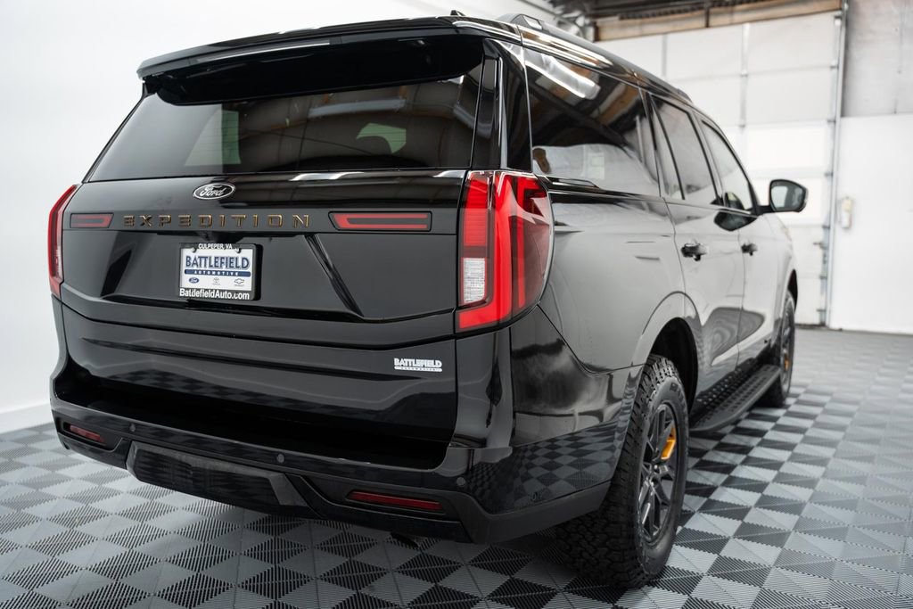 Certified 2025 Ford Expedition Tremor image 5