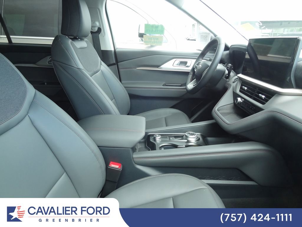 Certified 2026 Ford Explorer Active w/ Active Comfort Package AWD/4WD image 10