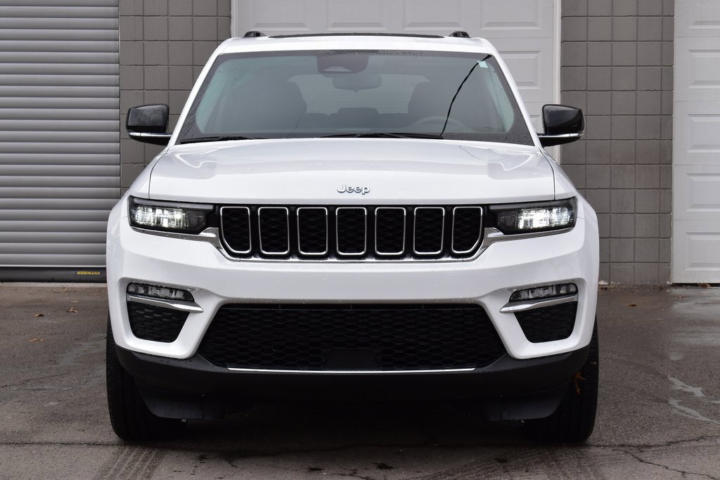 Used 2022 Jeep Grand Cherokee Limited 4xe image 2