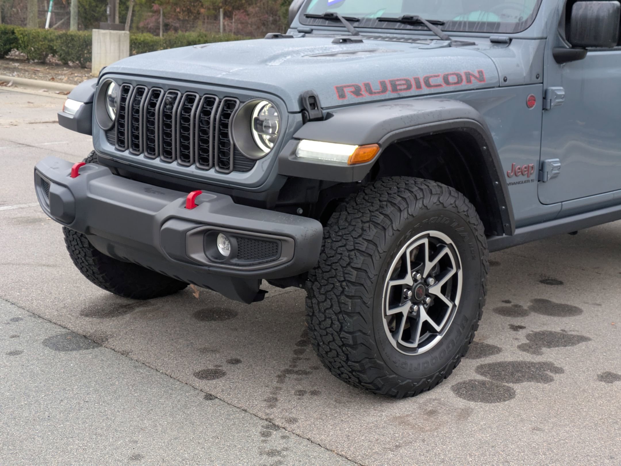 Used 2024 Jeep Wrangler Unlimited Rubicon w/ Technology Group image 10