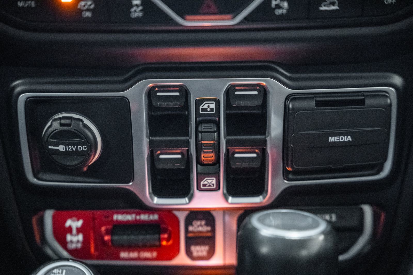 Used 2023 Jeep Wrangler Unlimited Rubicon 392 image 31