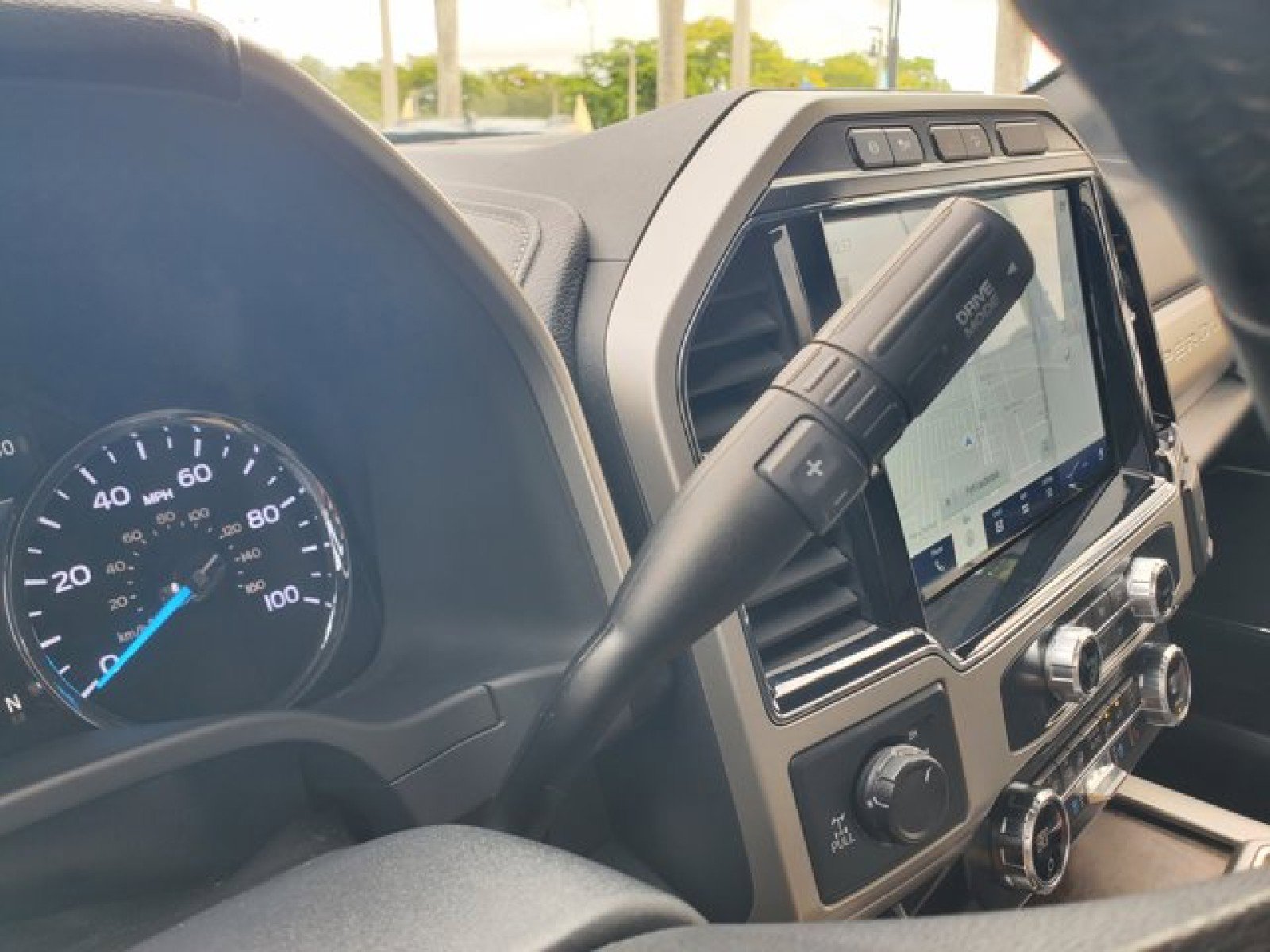 Certified 2022 Ford F250 Lariat w/ Lariat Ultimate Package image 27