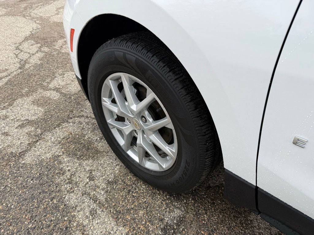 Used 2023 Chevrolet Equinox LT image 11