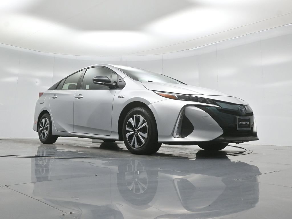 Used 2018 Toyota Prius Prime Plus w/ Carpet Mat Package FWD image 43