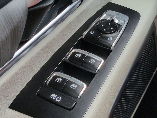 Used 2024 Kia Telluride SX w/ Towing Package FWD image 25