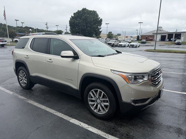 Used 2017 GMC Acadia SLE w/ Driver Alert Package I FWD image 3