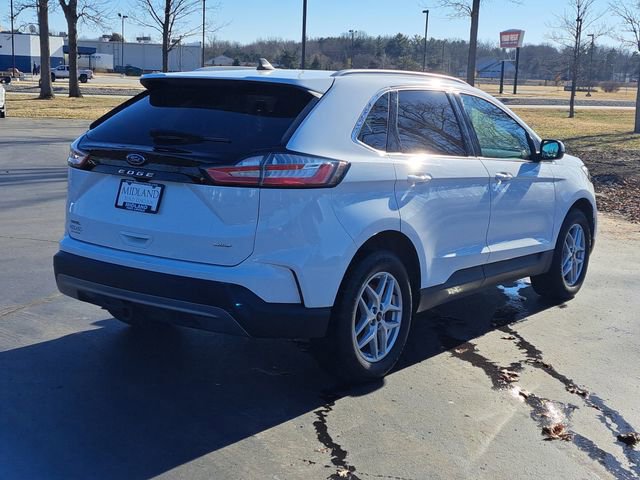 Certified 2023 Ford Edge SEL w/ Convenience Package image 2