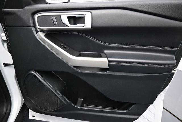 Certified 2021 Ford Explorer XLT RWD image 32