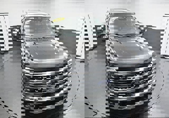 Certified 2025 Ford F350 Lariat w/ Lariat Ultimate Package AWD/4WD image 24