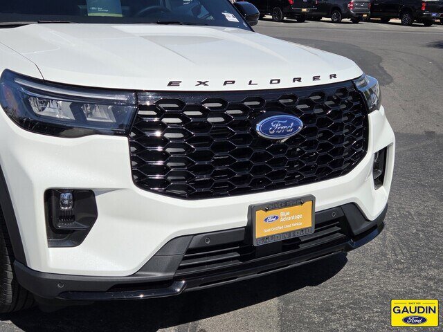 Certified 2025 Ford Explorer ST-Line RWD image 2