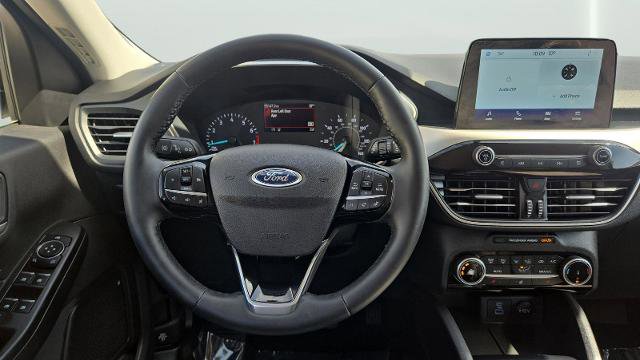 Certified 2022 Ford Escape SE w/ Cold Weather Package AWD/4WD image 11