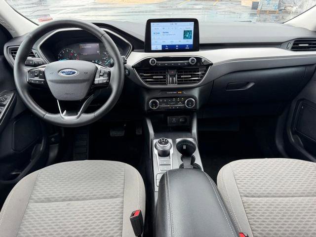 Certified 2022 Ford Escape SE w/ SE Sport Appearance Package FWD image 11
