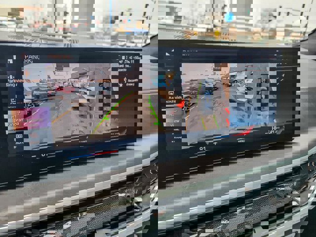 Used 2023 BMW X7 xDrive40i w/ Executive Package image 23