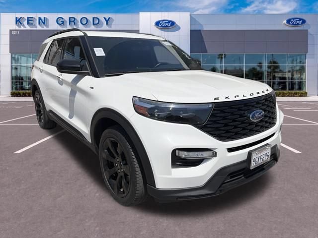 Certified 2023 Ford Explorer ST-Line w/ Class IV Trailer Tow Package RWD image 8