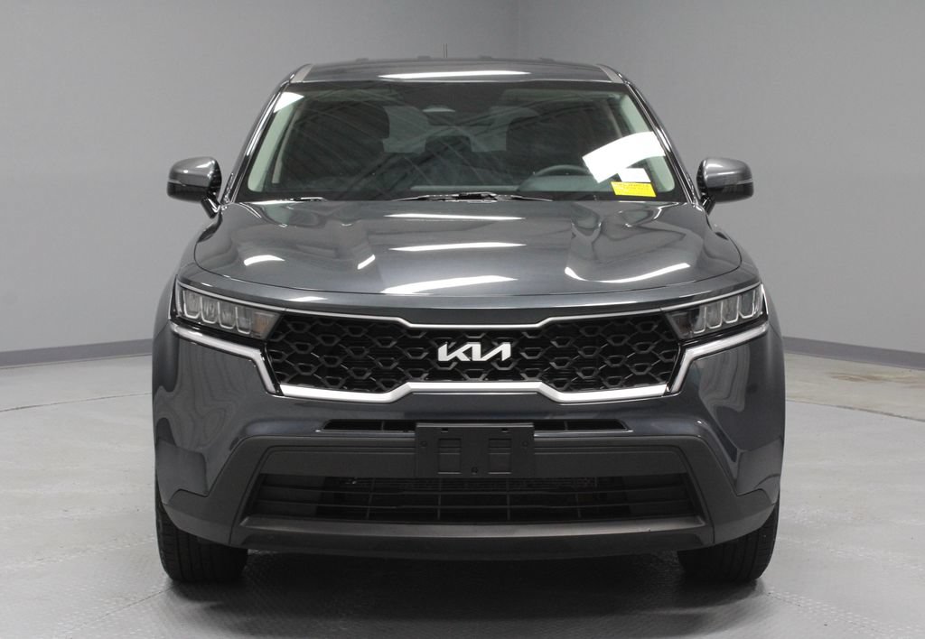 Used 2023 Kia Sorento LX AWD/4WD image 5