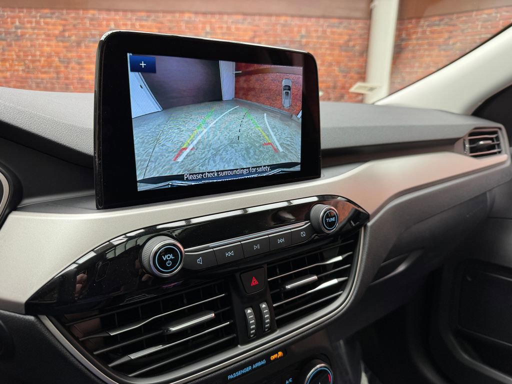 Certified 2022 Ford Escape SEL image 24