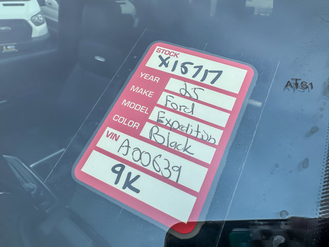 Certified 2025 Ford Expedition Platinum w/ Stealth Appearance Package image 33