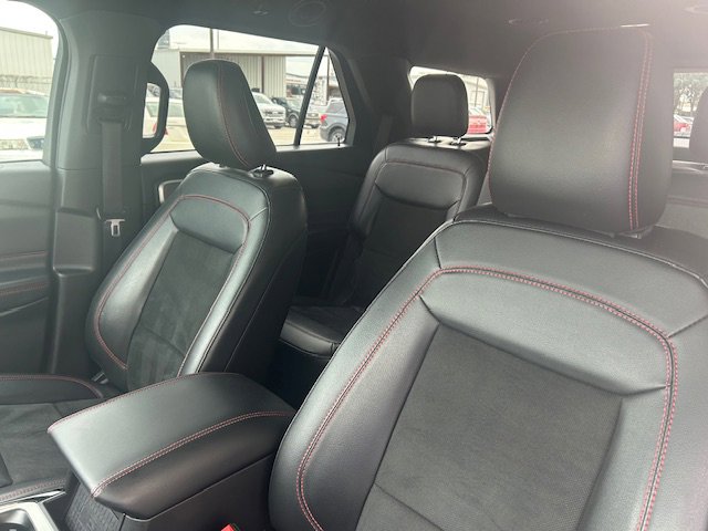 Certified 2023 Ford Explorer ST-Line AWD/4WD image 13