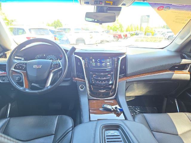 Used 2019 Cadillac Escalade ESV Premium Luxury AWD/4WD image 7