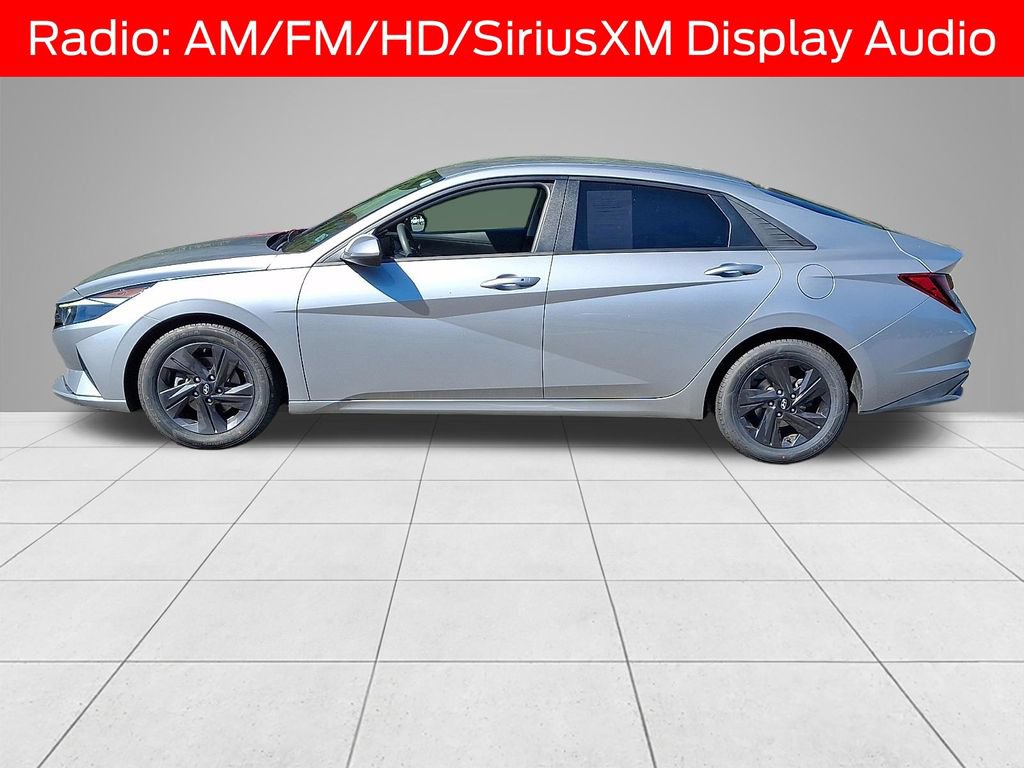 Used 2022 Hyundai Elantra SEL FWD image 7
