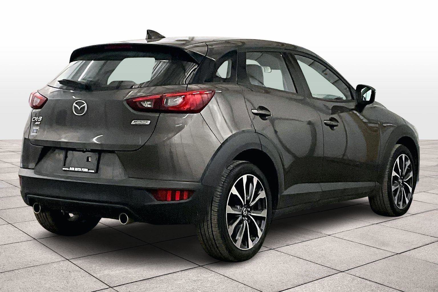Used 2019 MAZDA CX-3 Touring image 3