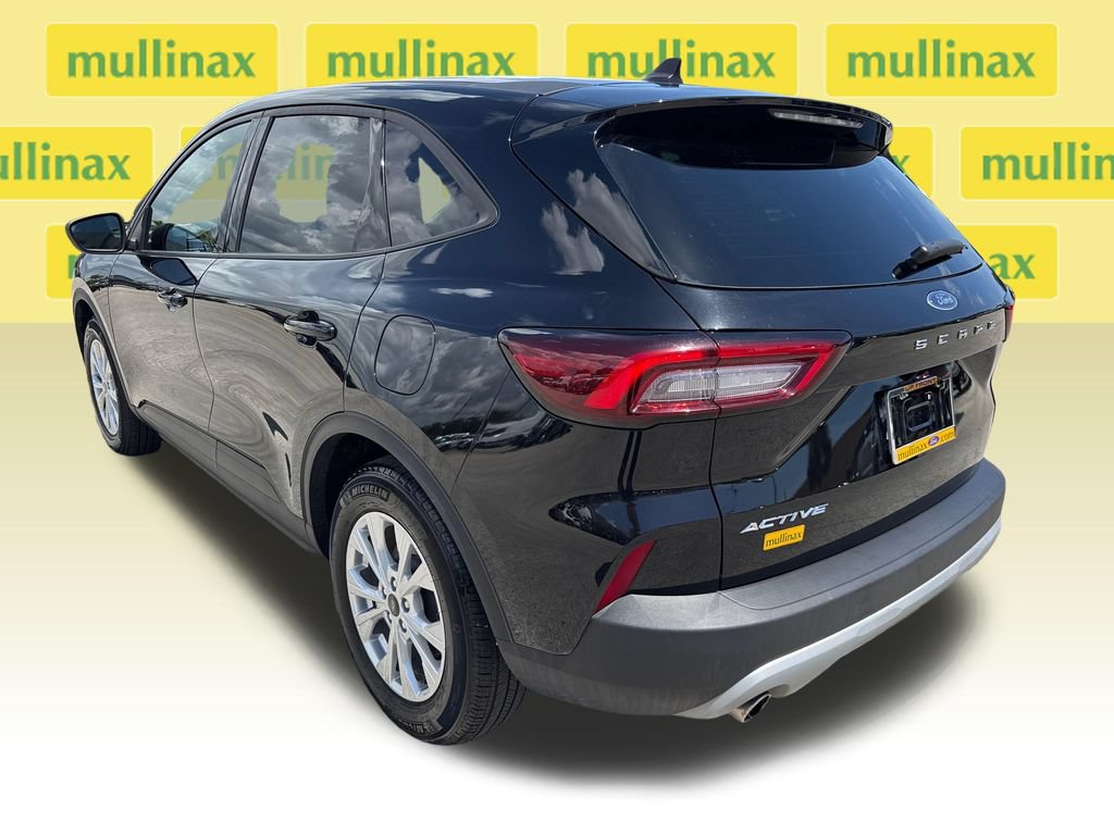 Certified 2025 Ford Escape Active FWD image 9