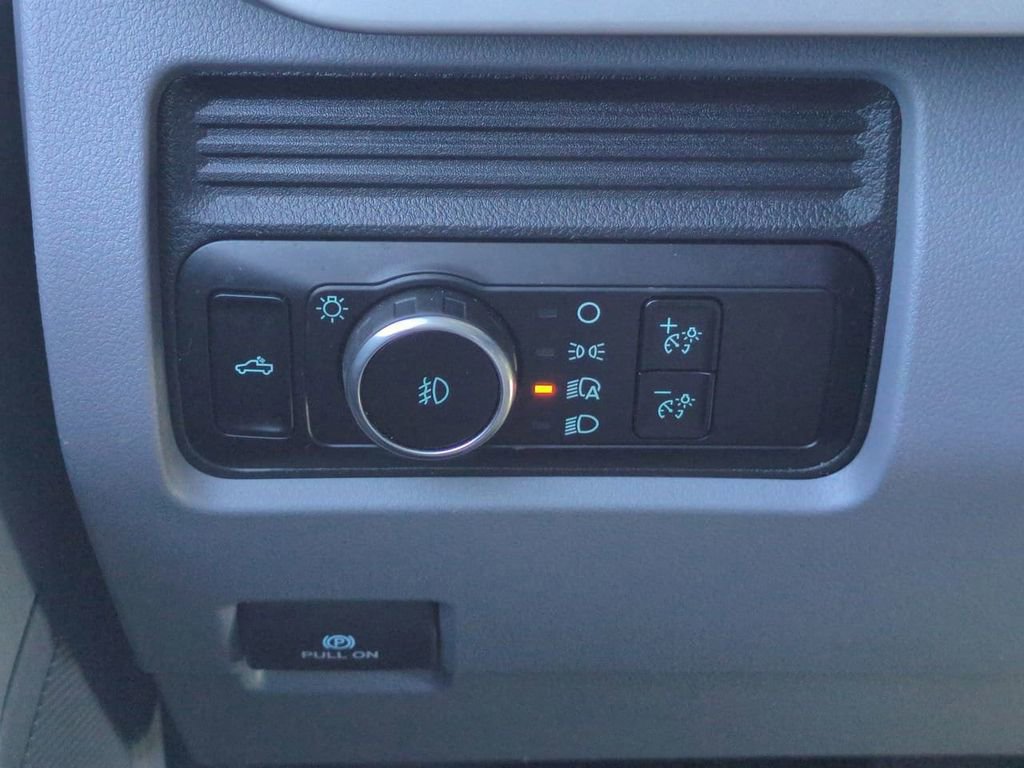 Certified 2023 Ford F250 XL w/ XL Chrome Package image 24