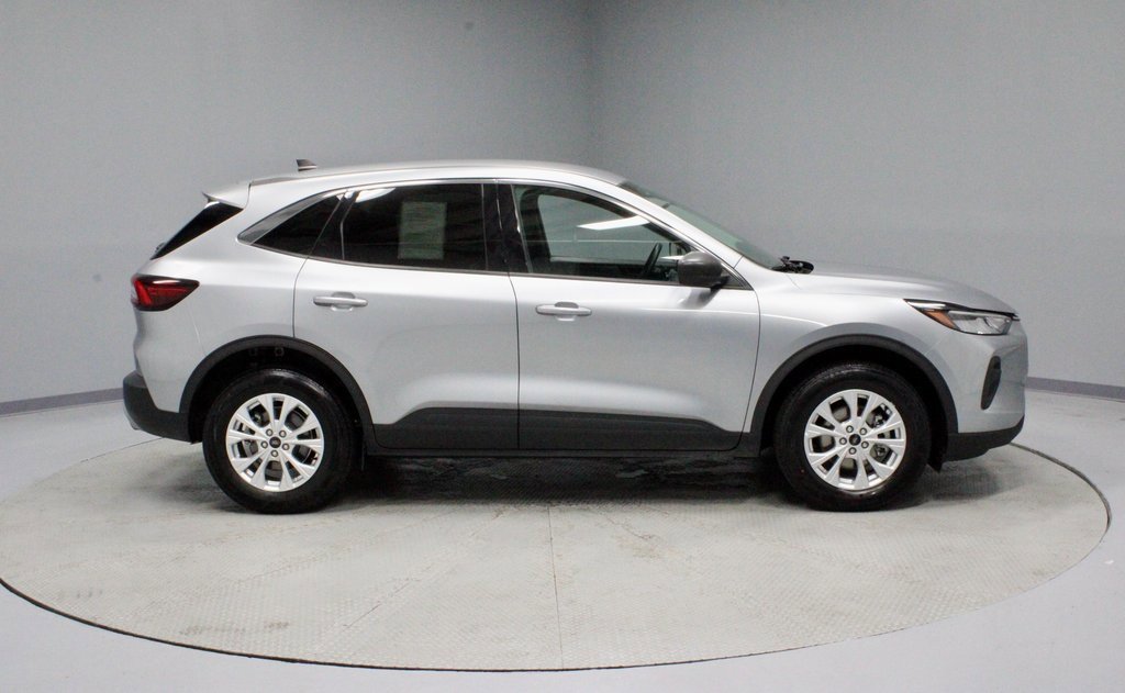 Certified 2023 Ford Escape Active image 6