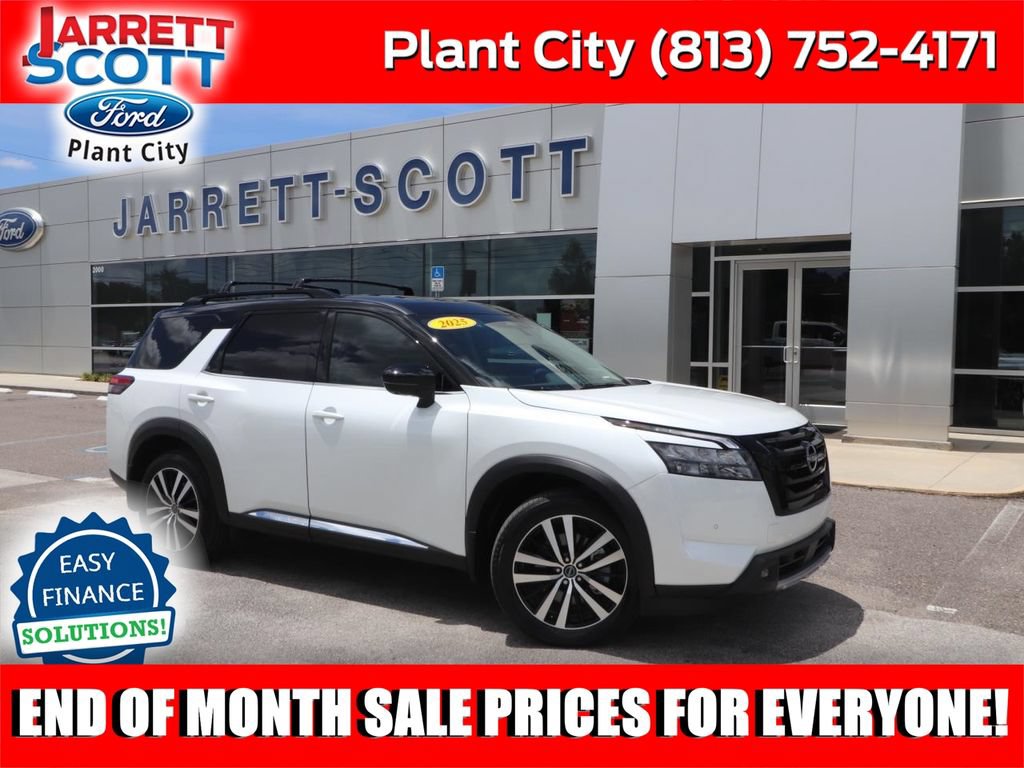 Used 2025 Nissan Pathfinder Platinum w/ Black Appearance Package