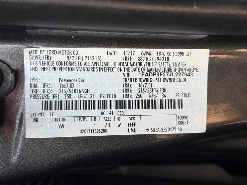 Certified 2018 Ford Focus SE FWD image 27