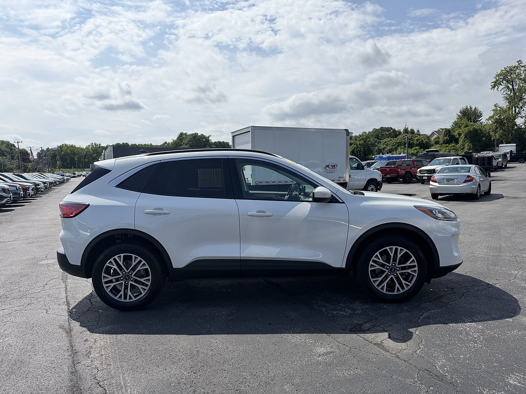 Certified 2022 Ford Escape SEL AWD/4WD image 10