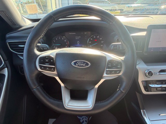 Certified 2023 Ford Explorer XLT w/ Equipment Group 202A AWD/4WD image 23