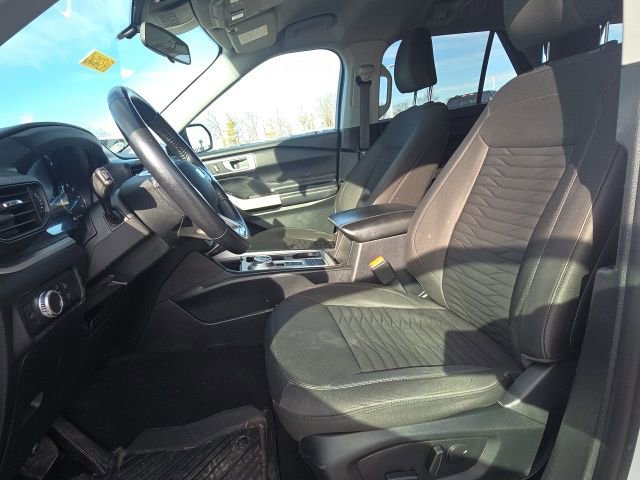 Certified 2021 Ford Explorer XLT image 29