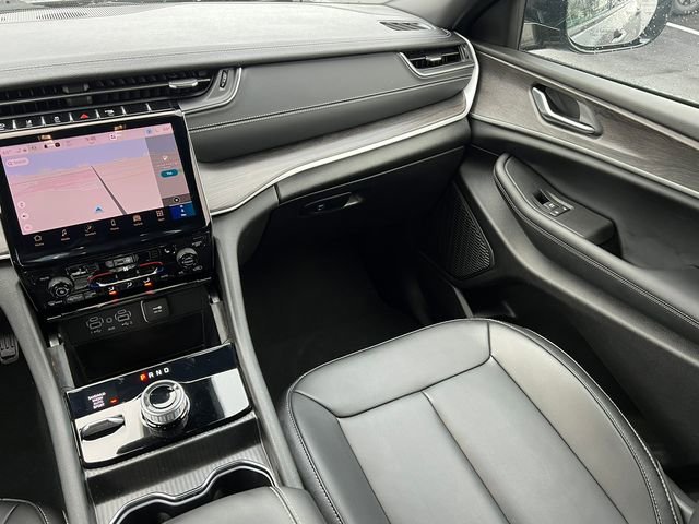 Used 2024 Jeep Grand Cherokee L Limited image 40