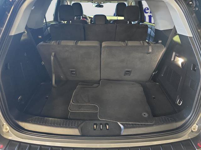 Certified 2023 Ford Explorer XLT AWD/4WD image 4