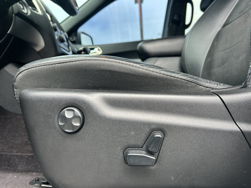 Used 2018 Dodge Durango GT AWD/4WD image 17