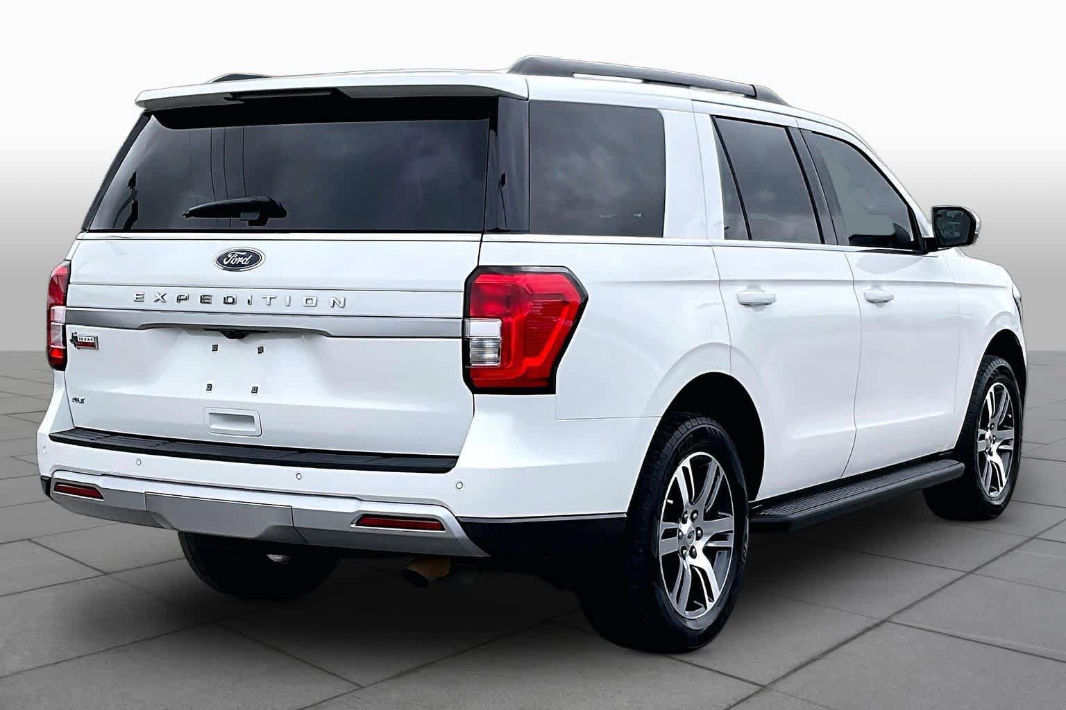 Certified 2024 Ford Expedition XLT RWD image 13